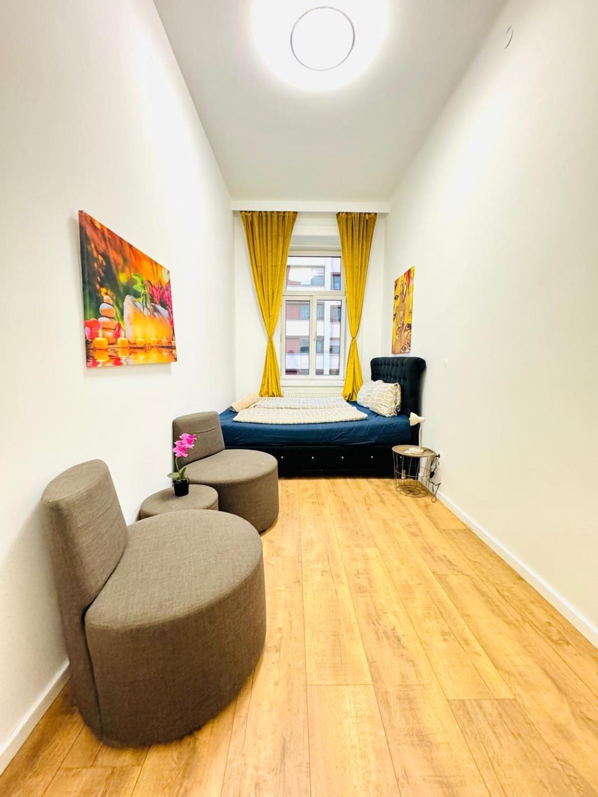 9br For 18p, 12min Walk To Augarten Apartment Wien